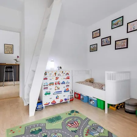 Stort Arkitekt Tegnet Hus Villa Ringsted