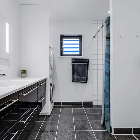 Villa Stort Arkitekt Tegnet Hus Ringsted
